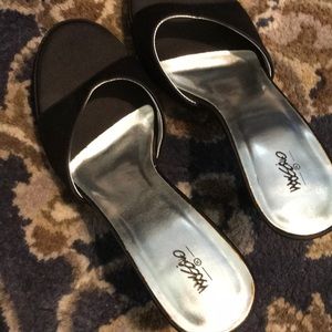 Women’s heels like new